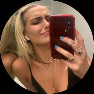 Meet your Posher, Erika